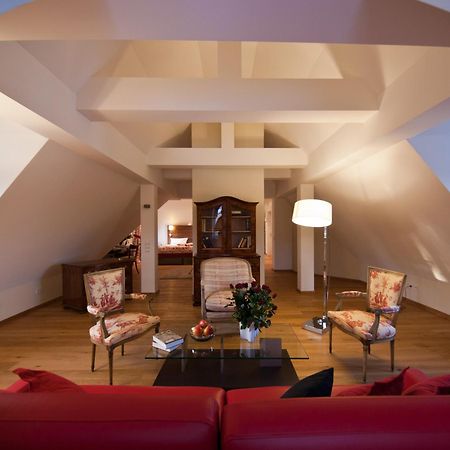 Palac Pakoszow Schlosshotel Wernersdorf 옐레니아구라 외부 사진 The interior of a suite at the Hotel de l'Europe