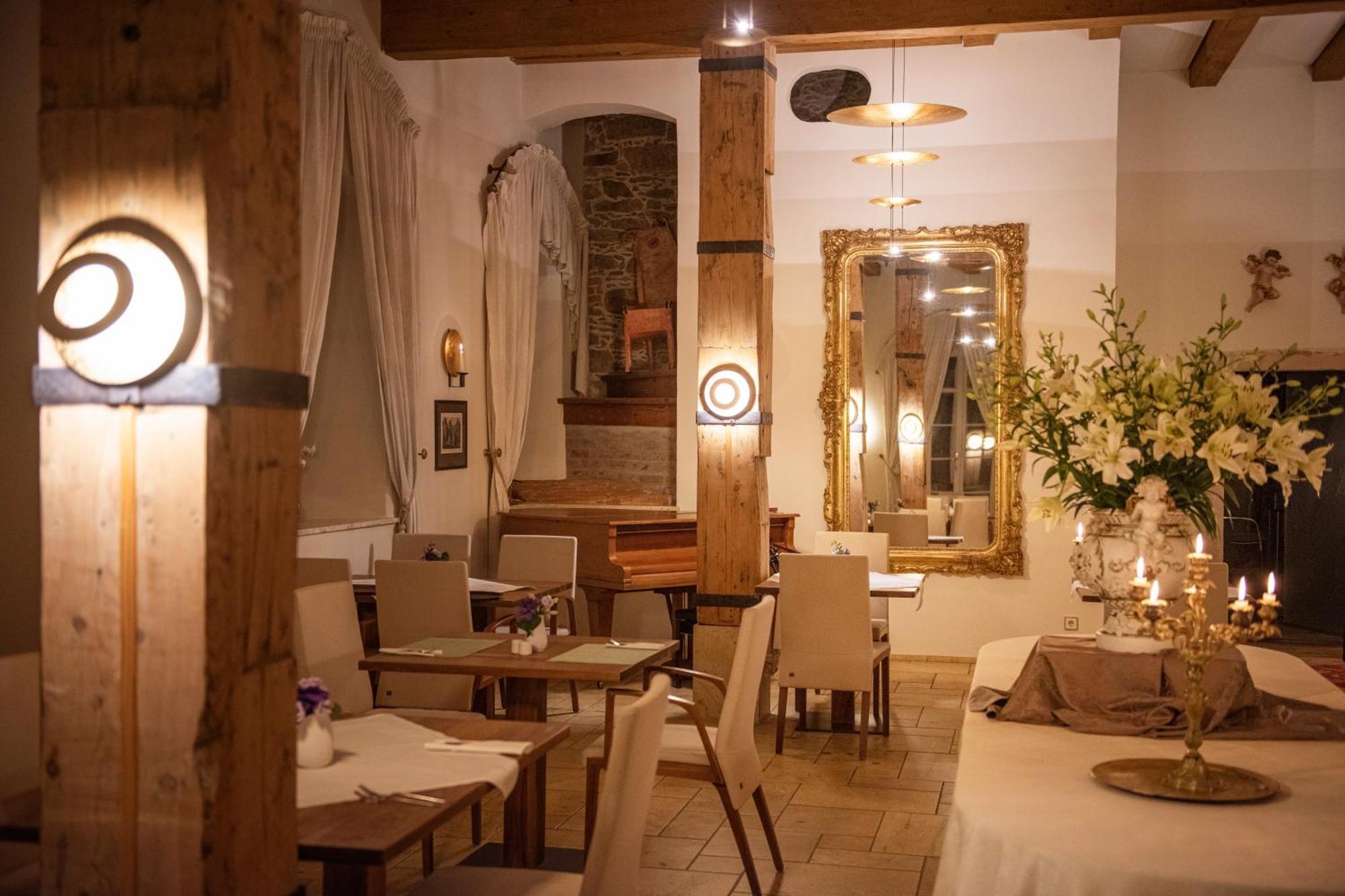 Palac Pakoszow Schlosshotel Wernersdorf 옐레니아구라 외부 사진 Restaurant "Le Clos du Bois"