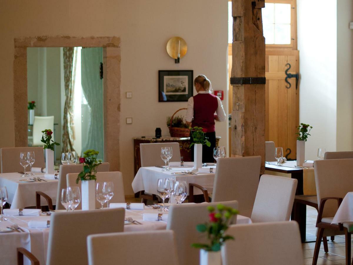Palac Pakoszow Schlosshotel Wernersdorf 옐레니아구라 외부 사진 Restaurant in the Hotel